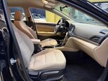 Hyundai Elantra-11