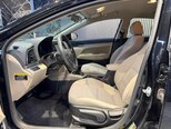 Hyundai Elantra-16