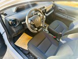 Toyota Aqua-12