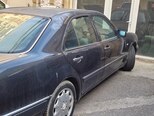 Mercedes E 230-4