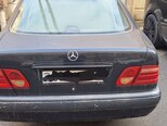 Mercedes E 230-3