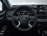 Mitsubishi Outlander-12
