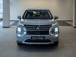 Mitsubishi Outlander-2