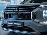 Mitsubishi Outlander-5