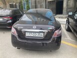 Nissan Maxima-4