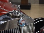 Triumph Renown-2