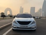 Hyundai Sonata-16