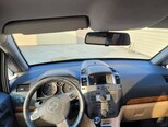 Opel Zafira-15