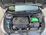 Hyundai Elantra-13