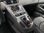 Lamborghini Aventador-12