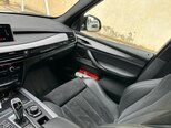 BMW X5-7