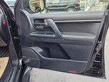 Toyota Land Cruiser-11