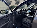 Audi Q7-9