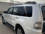 Mitsubishi Pajero-6