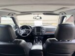 Mitsubishi Pajero-8