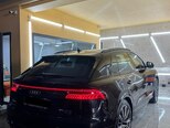 Audi Q8-8