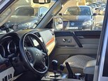 Mitsubishi Pajero-8