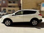 Toyota RAV4-11