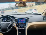 Hyundai Sonata-14