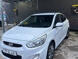 Hyundai Accent-2