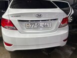 Hyundai Accent-12
