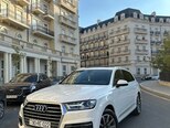 Audi Q7-1