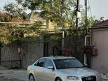 Audi A4-2