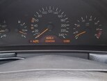 Mercedes E 240-13