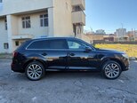 Audi Q7-6