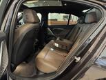 BMW 530e-13