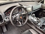 Porsche Cayenne-12