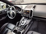 Porsche Cayenne-8