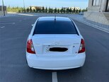 Hyundai Accent-16