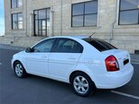 Hyundai Accent-14