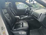 Porsche Cayenne-5