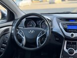 Hyundai Elantra-12