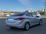 Hyundai Elantra-6