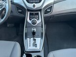 Hyundai Elantra-14