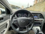 Hyundai Sonata-15