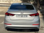 Hyundai Elantra-3