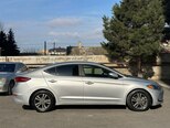 Hyundai Elantra-10