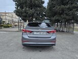 Hyundai Elantra-3