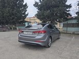Hyundai Elantra-8