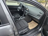 Hyundai Elantra-12