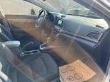Hyundai Elantra-12