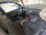 Mercedes E 230-5