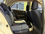 Nissan March-6