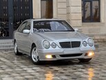 Mercedes E 320-2