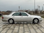 Mercedes E 320-4