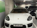 Porsche Panamera GTS-2